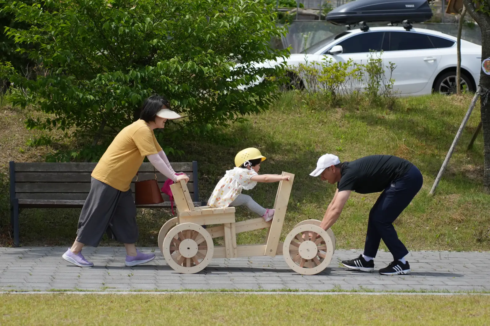 가족 나무자동차